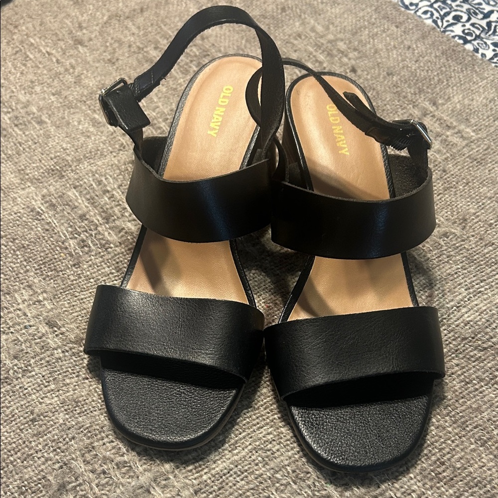 Old Navy, leather strap block heel sandals. Black size 9. NWOT